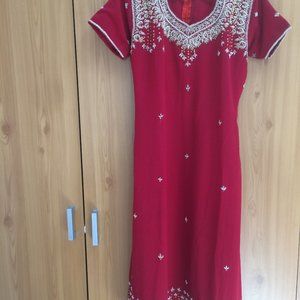 Strawberry colour below the knees dress kurta pretty silver embroidery USA10 NEW